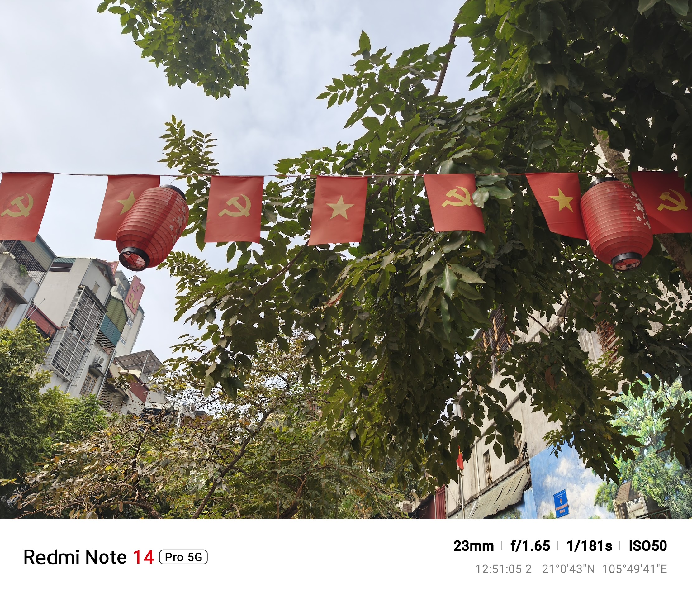 Trải nghiệm camera trên Redmi Note 14 Pro 5G: Smartphone có camera 200MP giá rẻ nhất, đáng mua nhất- Ảnh 6. Trải nghiệm camera trên Redmi Note 14 Pro 5G: Smartphone có camera 200MP giá rẻ nhất, đáng mua nhất- Ảnh 6.