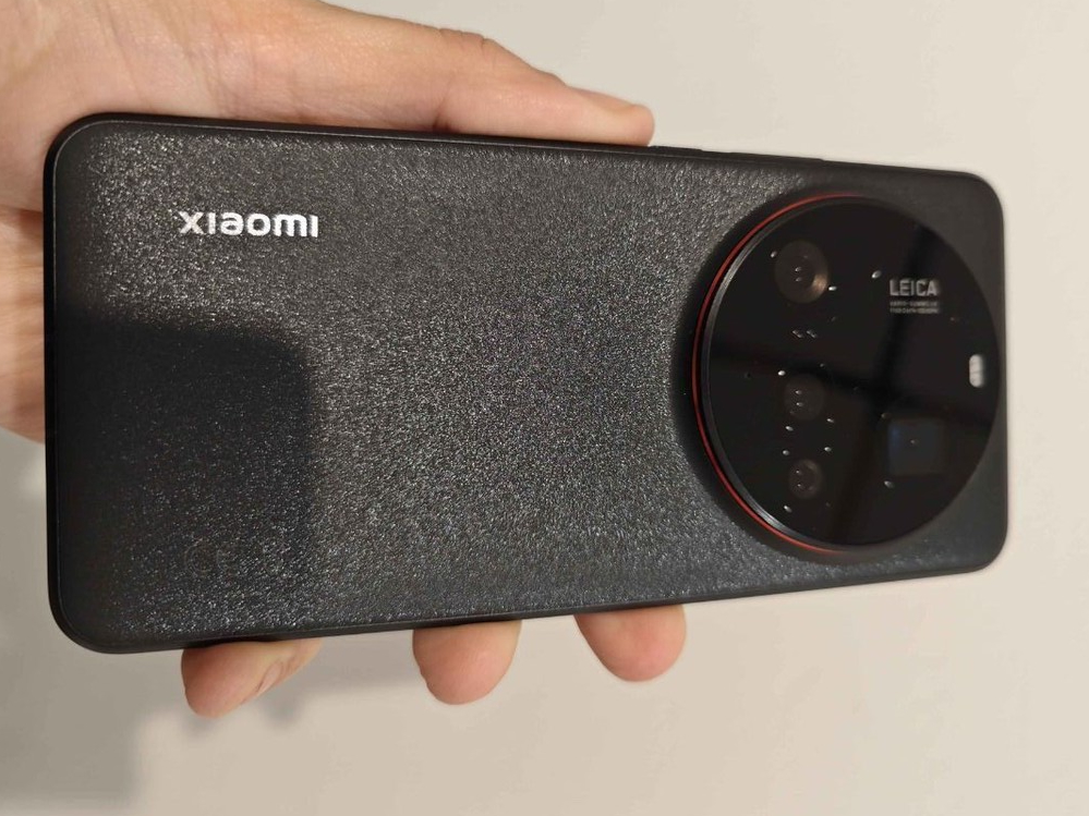 Xiaomi 15 Ultra xác nhận ra mắt, đã có video trên tay- Ảnh 2.