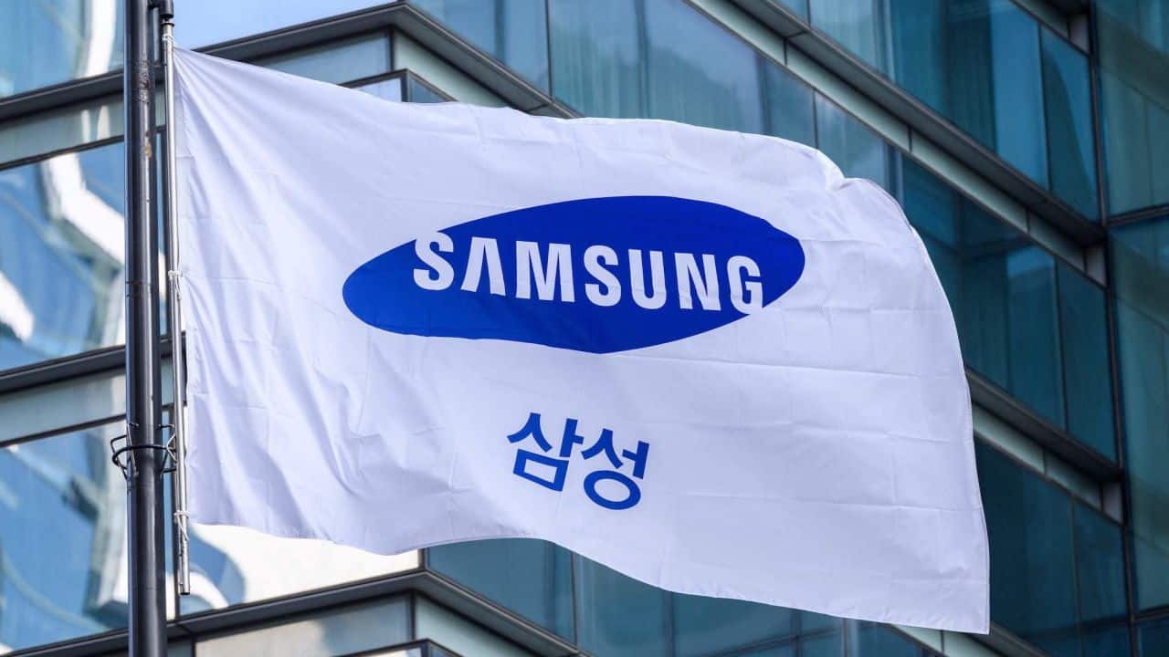 Chủ tịch Samsung Lee Jae-Yong thừa nhận công ty đang đối mặt với vấn đề sống còn, sẵn sàng hy sinh lợi nhuận ngắn hạn để đầu tư cho tương lai- Ảnh 3.