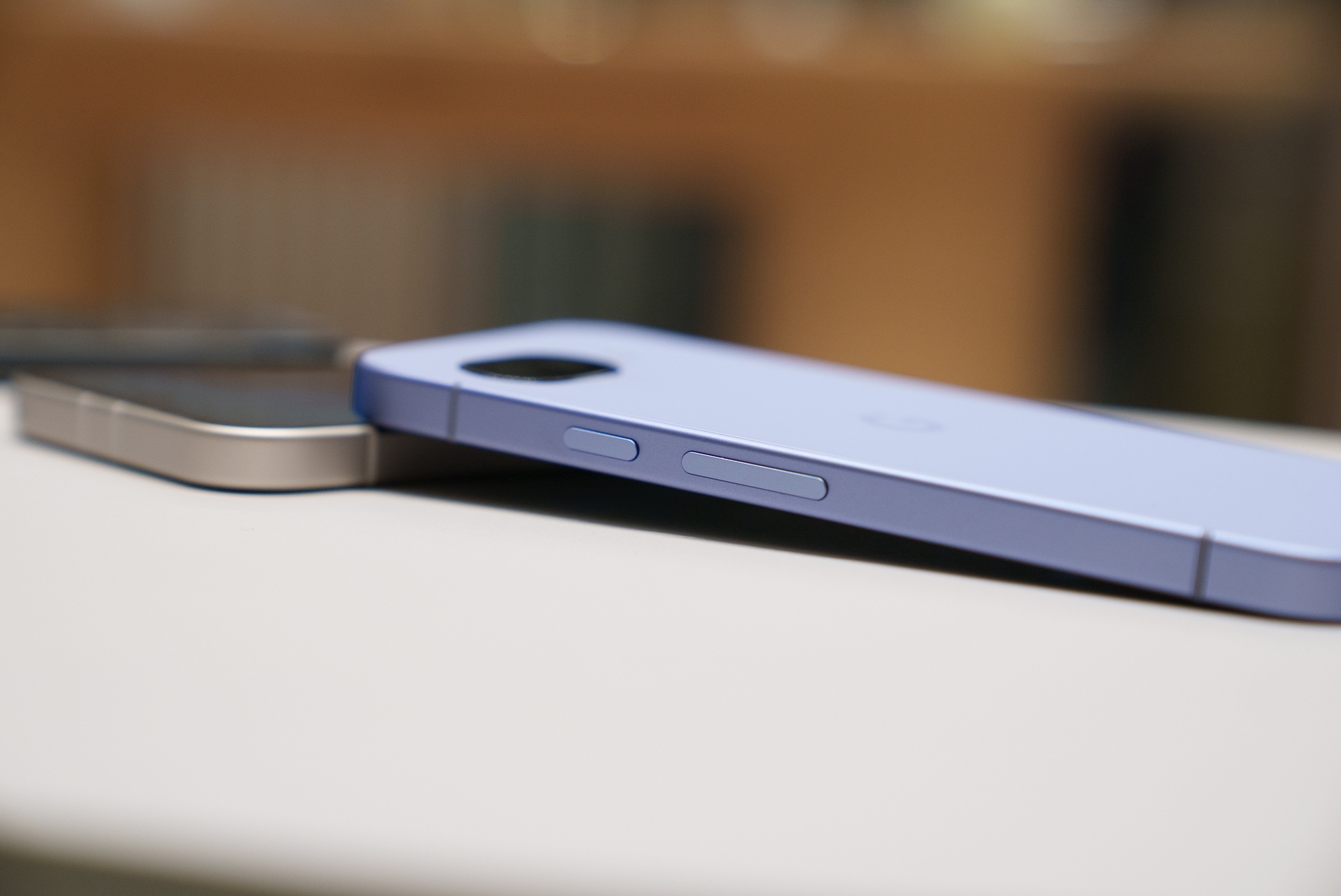 Google ra mắt Pixel 9A: Chip Tensor G4, camera kép 48MP, pin 5.100mAh, giá Google ra mắt Pixel 9A: Chip Tensor G4, camera kép 48MP, pin 5.100mAh, giá