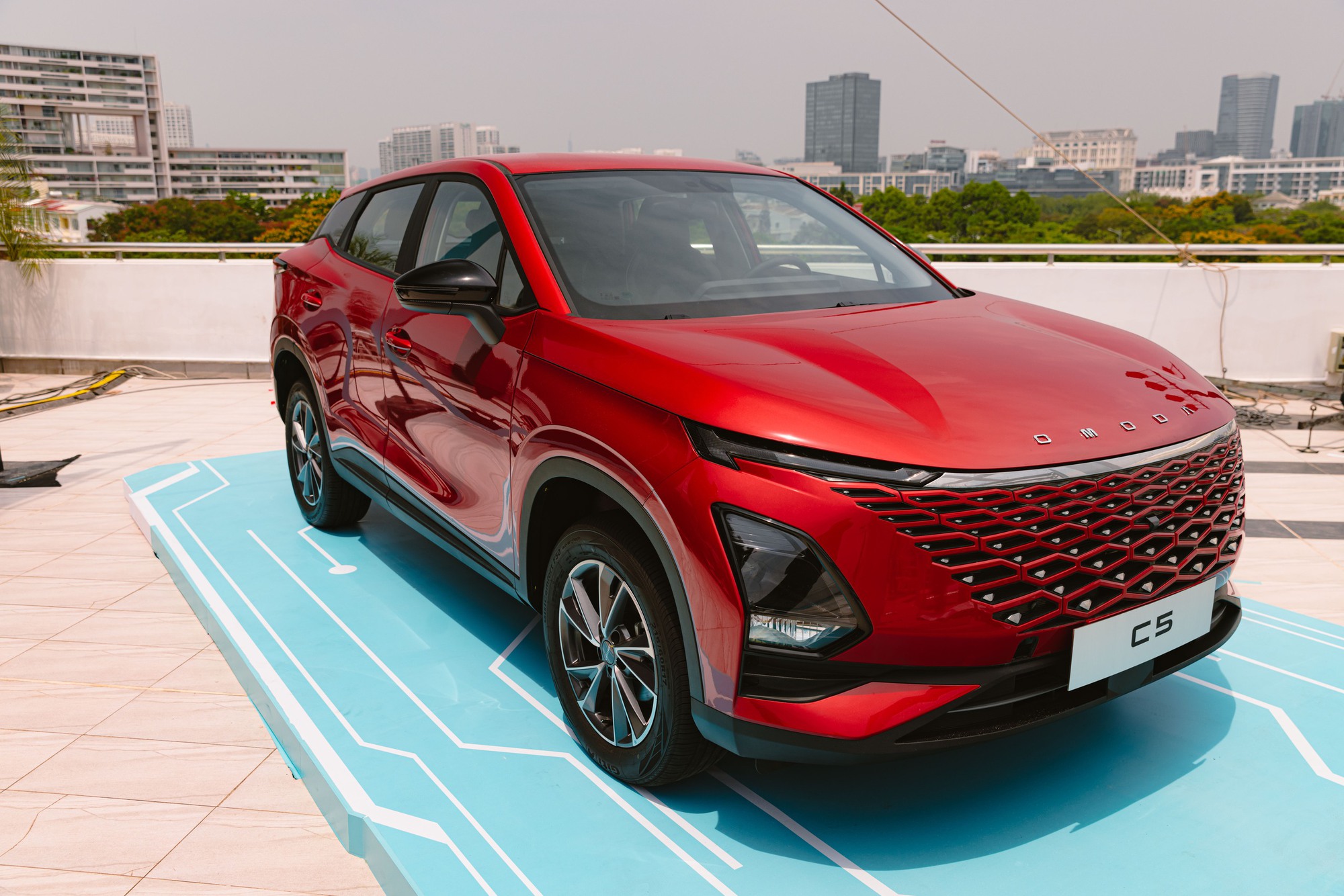 SUV Trung Quốc giá 500 triệu rầm rộ đổ bộ Việt Nam - ông lớn Nhật, Hàn liệu có 'mất ngủ'?- Ảnh 1. SUV Trung Quốc giá 500 triệu rầm rộ đổ bộ Việt Nam - ông lớn Nhật, Hàn liệu có 'mất ngủ'?- Ảnh 1.