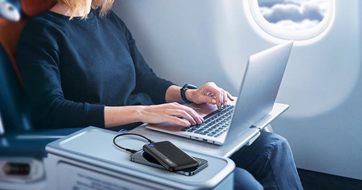 Quy định mới: Vietnam Airlines và Vietjet Air cấm hành khách sử dụng sạc dự phòng trong suốt chuyến bay- Ảnh 1. Quy định mới: Vietnam Airlines và Vietjet Air cấm hành khách sử dụng sạc dự phòng trong suốt chuyến bay- Ảnh 1.