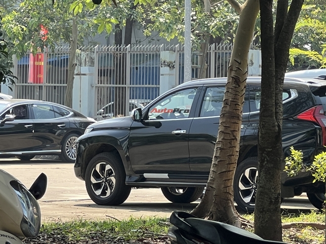 Mitsubishi Việt Nam ‘bỏ rơi’ Pajero Sport, Outlander: Có điểm hơn đối thủ nhưng số đông không mặn mà- Ảnh 7.