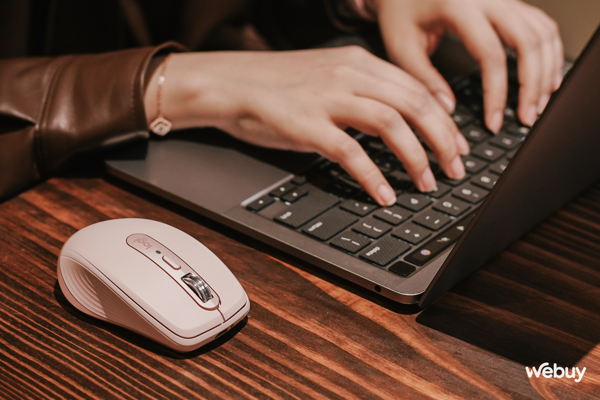 Đây là chuột không dây nhỏ nhất, tốt nhất dành cho MacBook- Ảnh 10. Đây là chuột không dây nhỏ nhất, tốt nhất dành cho MacBook- Ảnh 10.