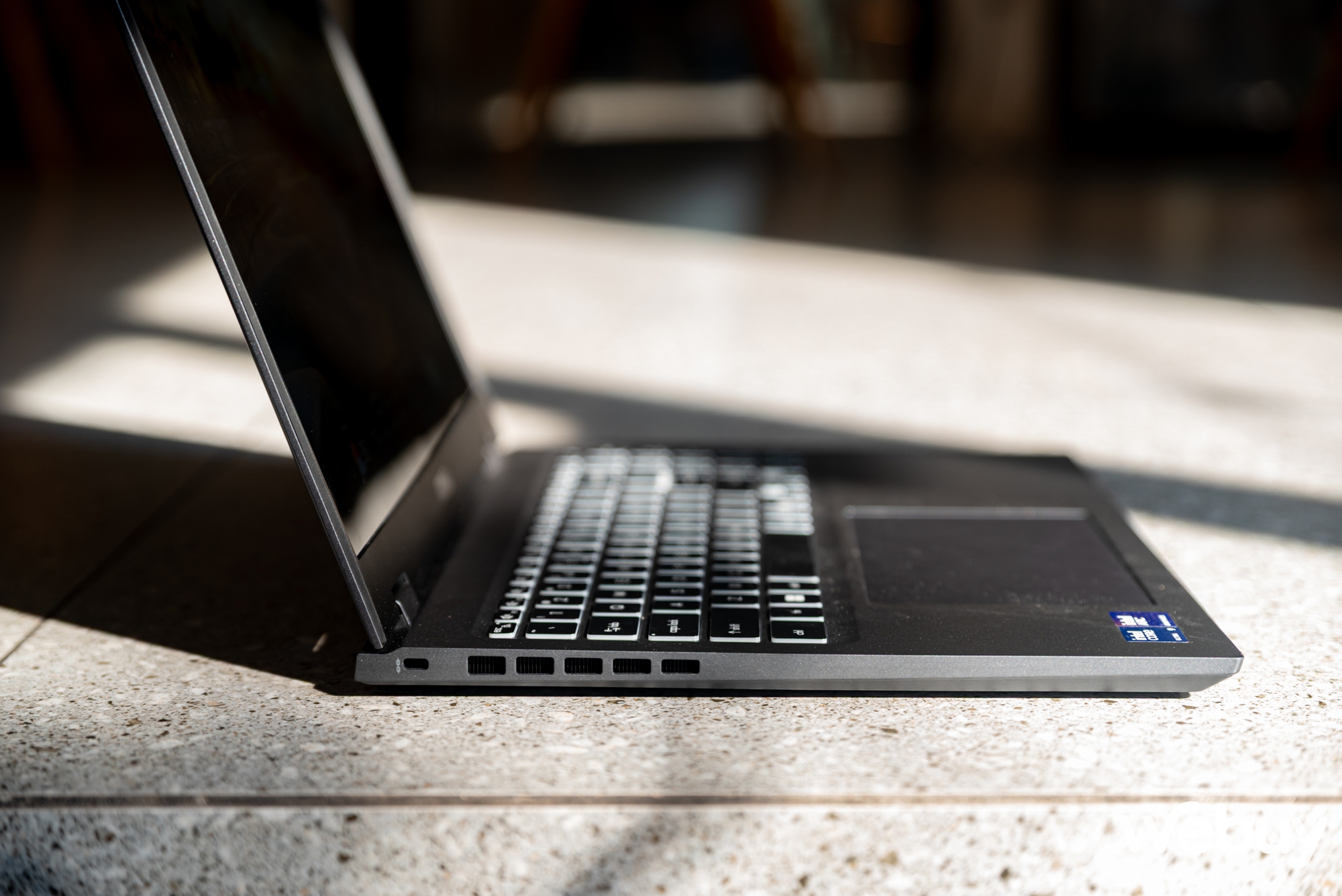 Đây là MSI Prestige 16 AI Evo thế hệ mới: Laptop không dùng GPU rời nhưng vẫn chơi được cả Assassin's Creed Shadows lẫn Black Myth: Wukong- Ảnh 6.
