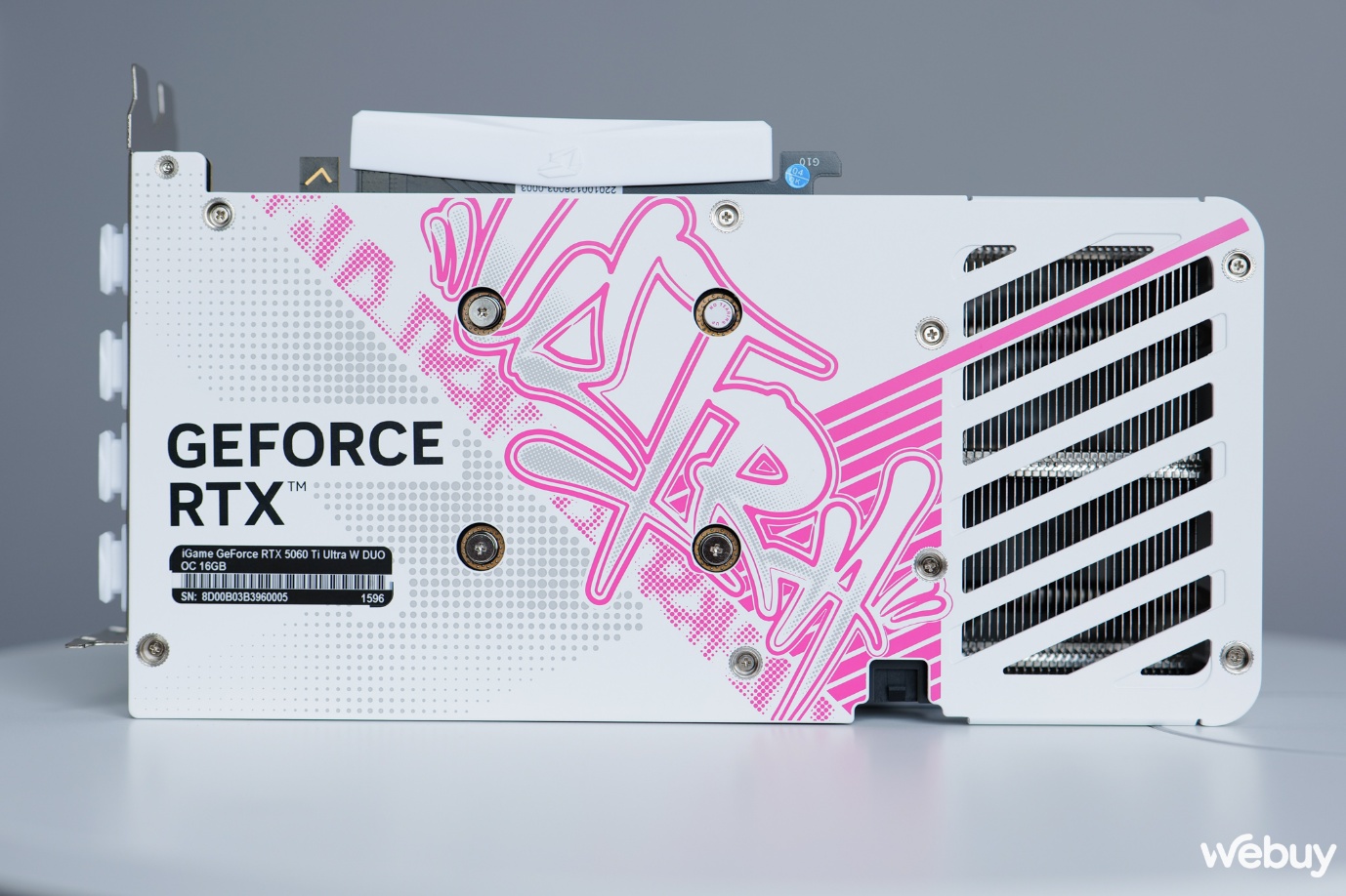 Mở hộp Colorful iGame GeForce RTX 5060 Ti Ultra W DUO OC 16GB-V: Giữ nguyên phong cách hip-hop giống bản 5080 với mức giá nhẹ nhàng hơn- Ảnh 5. Mở hộp Colorful iGame GeForce RTX 5060 Ti Ultra W DUO OC 16GB-V: Giữ nguyên phong cách hip-hop giống bản 5080 với mức giá nhẹ nhàng hơn- Ảnh 5.