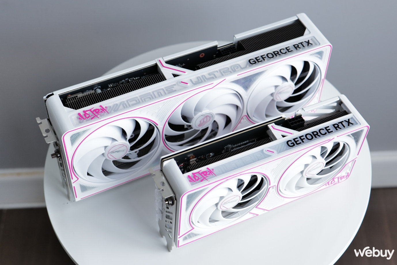 Mở hộp Colorful iGame GeForce RTX 5060 Ti Ultra W DUO OC 16GB-V: Giữ nguyên phong cách hip-hop giống bản 5080 với mức giá nhẹ nhàng hơn- Ảnh 12. Mở hộp Colorful iGame GeForce RTX 5060 Ti Ultra W DUO OC 16GB-V: Giữ nguyên phong cách hip-hop giống bản 5080 với mức giá nhẹ nhàng hơn- Ảnh 12.