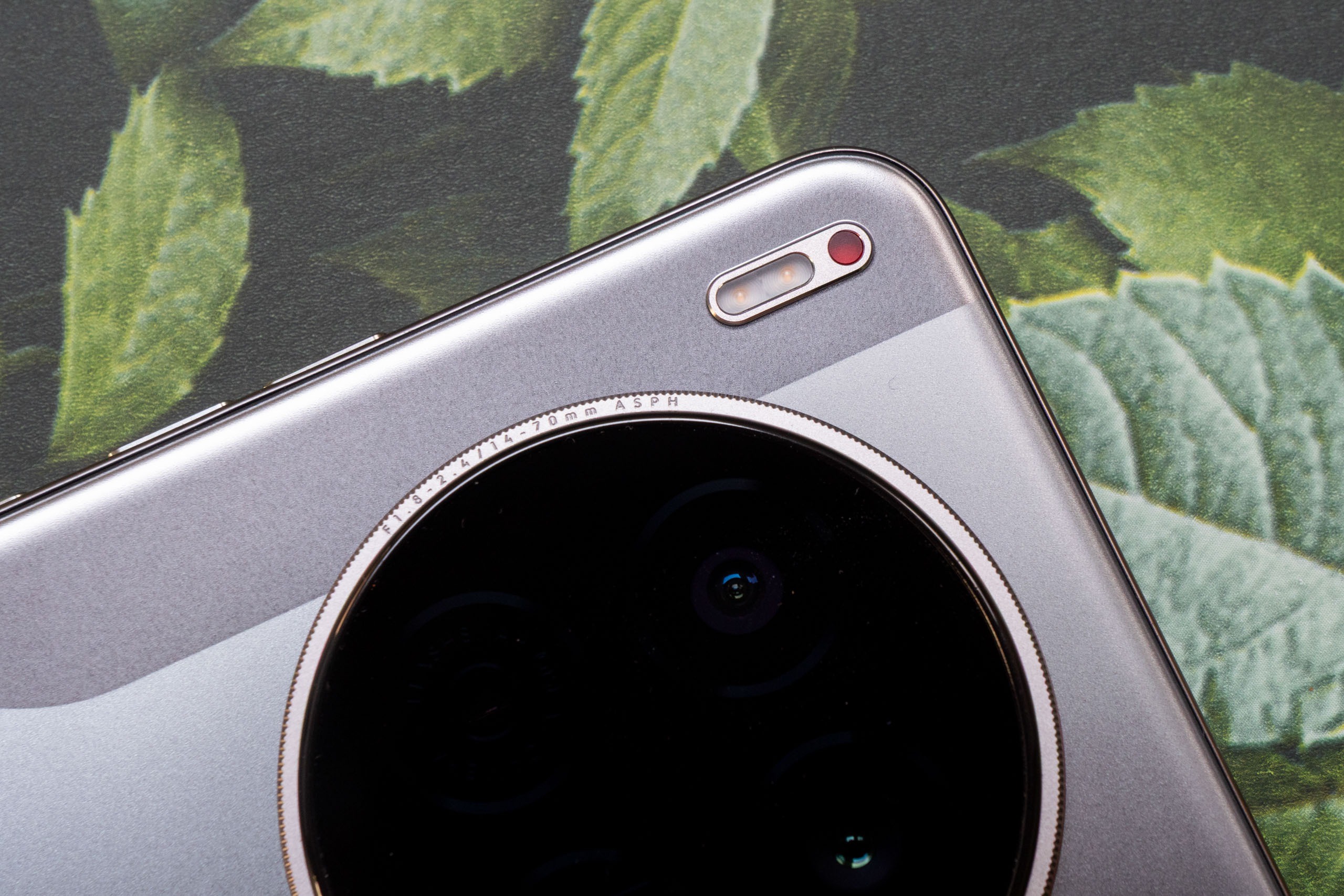 Tecno Camon 40 hóa ra có thêm một Tecno Camon 40 hóa ra có thêm một