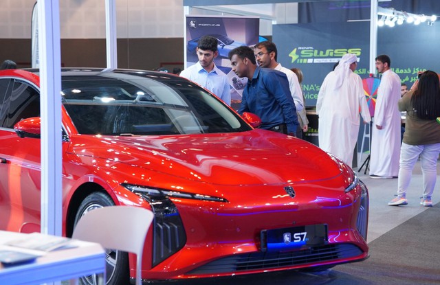Chỉ vì giá rẻ, các hãng xe điện Trung Quốc tự bắn vào chân nhau: Xe mất giá gần nửa, ai mua đầu là thiệt- Ảnh 2. Chỉ vì giá rẻ, các hãng xe điện Trung Quốc tự bắn vào chân nhau: Xe mất giá gần nửa, ai mua đầu là thiệt- Ảnh 2.
