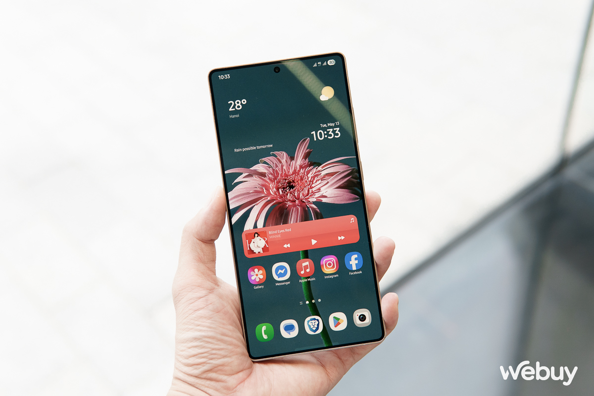 Đặt Galaxy S25 Edge cạnh Galaxy S25 Ultra: Ngoài Đặt Galaxy S25 Edge cạnh Galaxy S25 Ultra: Ngoài