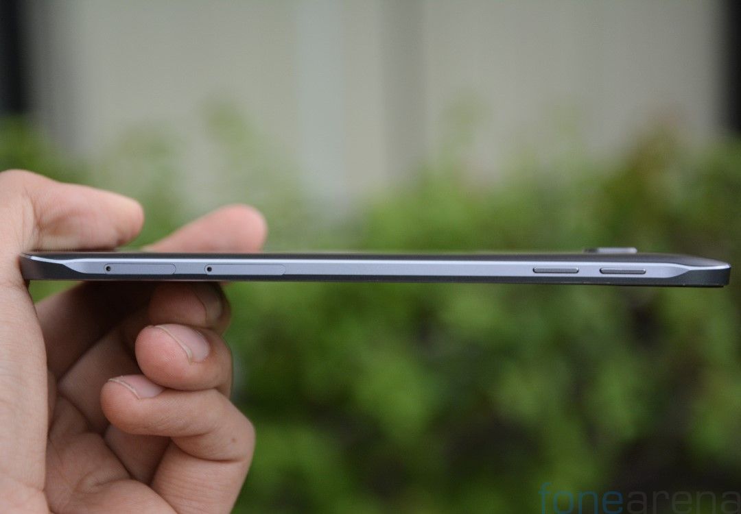 Đừng lầm tưởng: Galaxy S25 Edge không phải điện thoại thanh mỏng nhất, danh hiệu này thuộc về một chiếc smartphone Trung Quốc ra mắt cách đây… 11 năm- Ảnh 11. Đừng lầm tưởng: Galaxy S25 Edge không phải điện thoại thanh mỏng nhất, danh hiệu này thuộc về một chiếc smartphone Trung Quốc ra mắt cách đây… 11 năm- Ảnh 11.