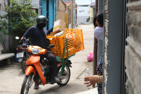 Quét mã QR chuyển khoản của shipper, tài khoản ngân hàng của người phụ nữ Hà Nội bị trừ liên tục từ 2 triệu đến 900 triệu đồng- Ảnh 1.
