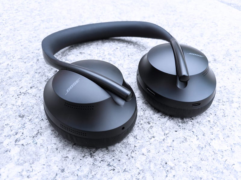 Sony WH-1000XM5 ‘lên bàn cân’ với Bose QuietComfort 700: Cuộc đối đầu tai nghe chống ồn cao cấp, ai xứng đáng hơn?- Ảnh 6. Sony WH-1000XM5 ‘lên bàn cân’ với Bose QuietComfort 700: Cuộc đối đầu tai nghe chống ồn cao cấp, ai xứng đáng hơn?- Ảnh 6.