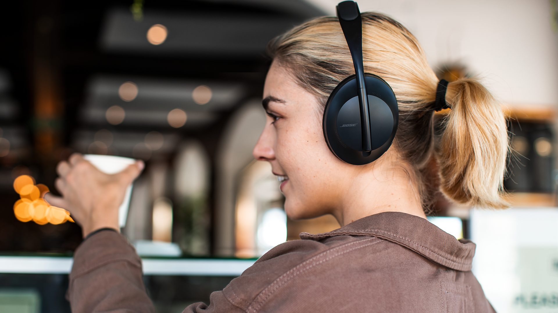 Sony WH-1000XM5 ‘lên bàn cân’ với Bose QuietComfort 700: Cuộc đối đầu tai nghe chống ồn cao cấp, ai xứng đáng hơn?- Ảnh 4. Sony WH-1000XM5 ‘lên bàn cân’ với Bose QuietComfort 700: Cuộc đối đầu tai nghe chống ồn cao cấp, ai xứng đáng hơn?- Ảnh 4.