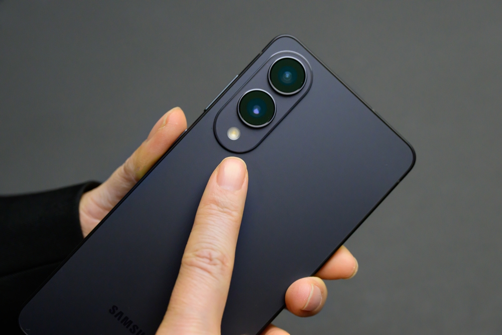 Samsung hé lộ bí mật đằng sau thiết kế Galaxy S25 Edge- Ảnh 6. Samsung hé lộ bí mật đằng sau thiết kế Galaxy S25 Edge- Ảnh 6.