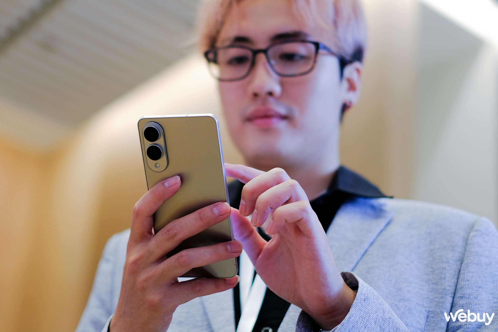 Galaxy S25 Edge - Từ chiếc máy bí ẩn đến trải nghiệm thực tế: Đây là những gì reviewer công nghệ nói- Ảnh 7.