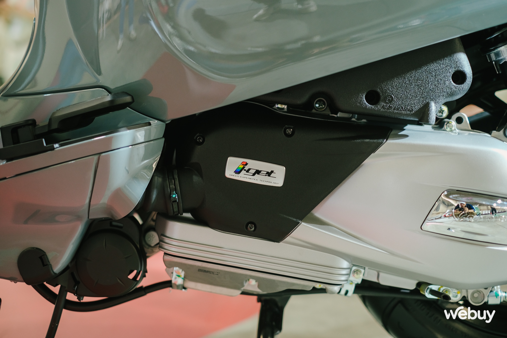 Vespa Primavera & Sprint 2025 chính thức ra mắt tại Việt Nam: Di sản gần 80 năm kết hợp với công nghệ đỉnh cao, chuẩn Vibe Gen Z!- Ảnh 18. Vespa Primavera & Sprint 2025 chính thức ra mắt tại Việt Nam: Di sản gần 80 năm kết hợp với công nghệ đỉnh cao, chuẩn Vibe Gen Z!- Ảnh 18.