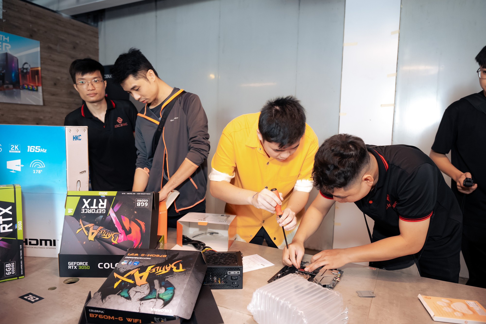 Tech&Game Festival Colorful 2025: Bước vào “Cổng dịch chuyển số” giữa lòng Hà Nội- Ảnh 2. Tech&Game Festival Colorful 2025: Bước vào “Cổng dịch chuyển số” giữa lòng Hà Nội- Ảnh 2.