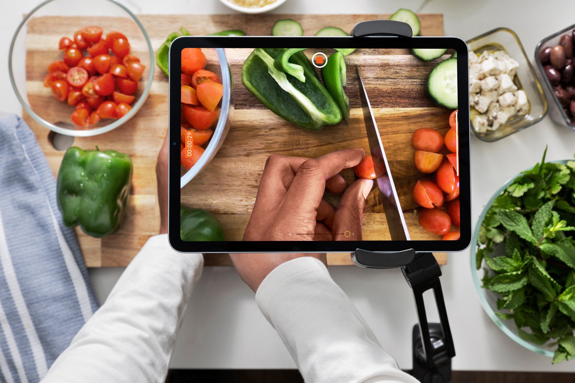 Đây là Twelve South HoverBar Duo: Một lần xuống tiền để có combo giá đỡ iPad để bàn lẫn kẹp treo kệ, có đáng tiền?- Ảnh 19. Đây là Twelve South HoverBar Duo: Một lần xuống tiền để có combo giá đỡ iPad để bàn lẫn kẹp treo kệ, có đáng tiền?- Ảnh 19.