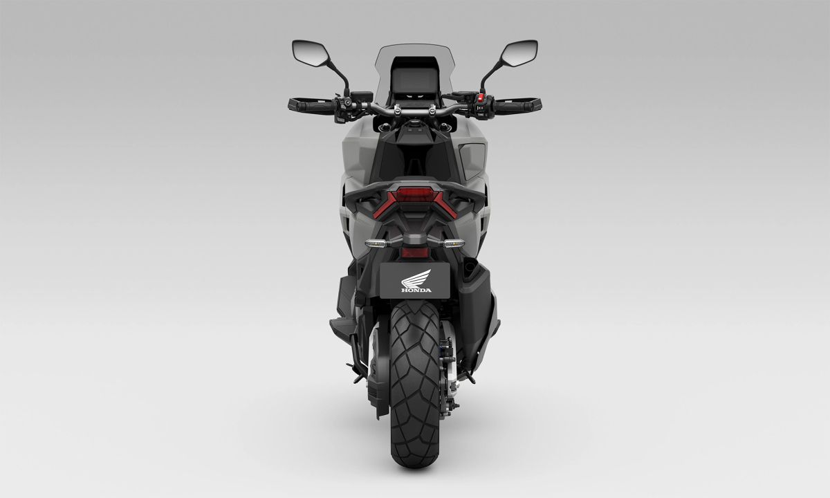 Mẫu xe tay ga khủng này của nhà Honda được trang bị cốp 22 lít và mạnh gập 3,5 lần Honda SH 160i- Ảnh 6. Mẫu xe tay ga khủng này của nhà Honda được trang bị cốp 22 lít và mạnh gập 3,5 lần Honda SH 160i- Ảnh 6.