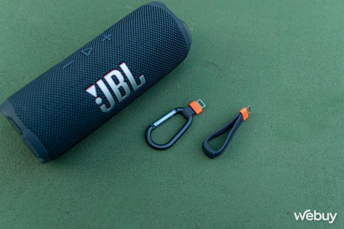 Dùng thử JBL Flip 7 và Charge 6: Âm thanh tùy biến sâu, pin “trâu” hơn, thêm AuraCast, chống nước/rơi vỡ, phát nhạc lossless, giá từ 3.59 triệu- Ảnh 12. Dùng thử JBL Flip 7 và Charge 6: Âm thanh tùy biến sâu, pin “trâu” hơn, thêm AuraCast, chống nước/rơi vỡ, phát nhạc lossless, giá từ 3.59 triệu- Ảnh 12.