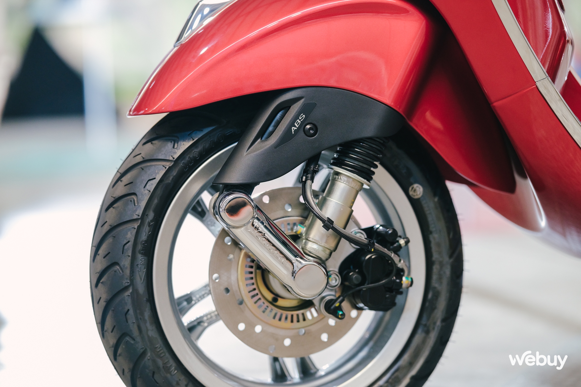 Ghé thăm nhà máy Piaggio top đầu thế giới, trải nghiệm xe: Vespa Primavera êm ái cho phái nữ, Sprint bốc mạnh cho người mê thể thao- Ảnh 23. Ghé thăm nhà máy Piaggio top đầu thế giới, trải nghiệm xe: Vespa Primavera êm ái cho phái nữ, Sprint bốc mạnh cho người mê thể thao- Ảnh 23.