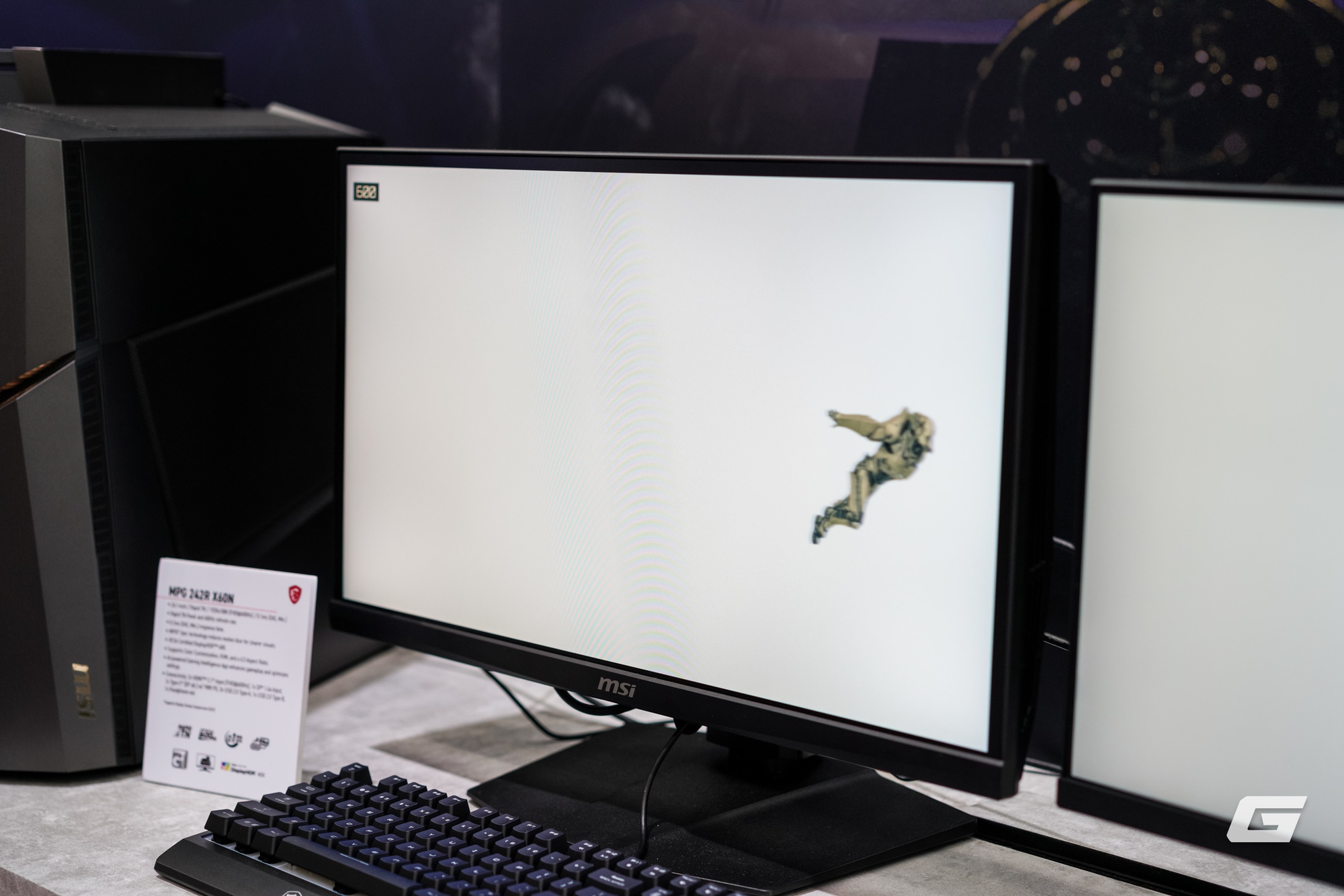 Dạo qua gian hàng MSI tại Computex 2025: GPU mạ Titan, tản nhiệt CPU mà có màn hình... to như smartphone- Ảnh 16. Dạo qua gian hàng MSI tại Computex 2025: GPU mạ Titan, tản nhiệt CPU mà có màn hình... to như smartphone- Ảnh 16.