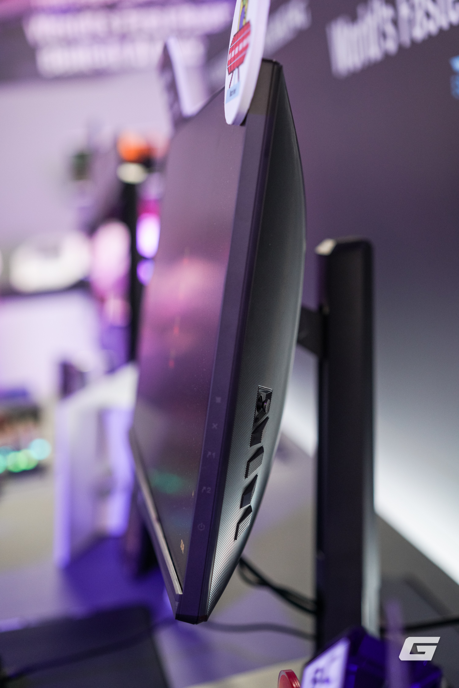 ASUS tung loạt thiết bị eSports mới tại Computex 2025: bàn phím 