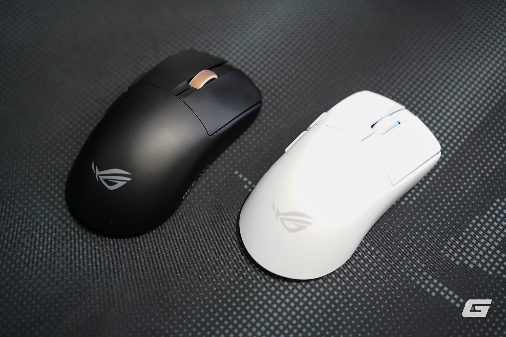 ASUS tung loạt thiết bị eSports mới tại Computex 2025: bàn phím 