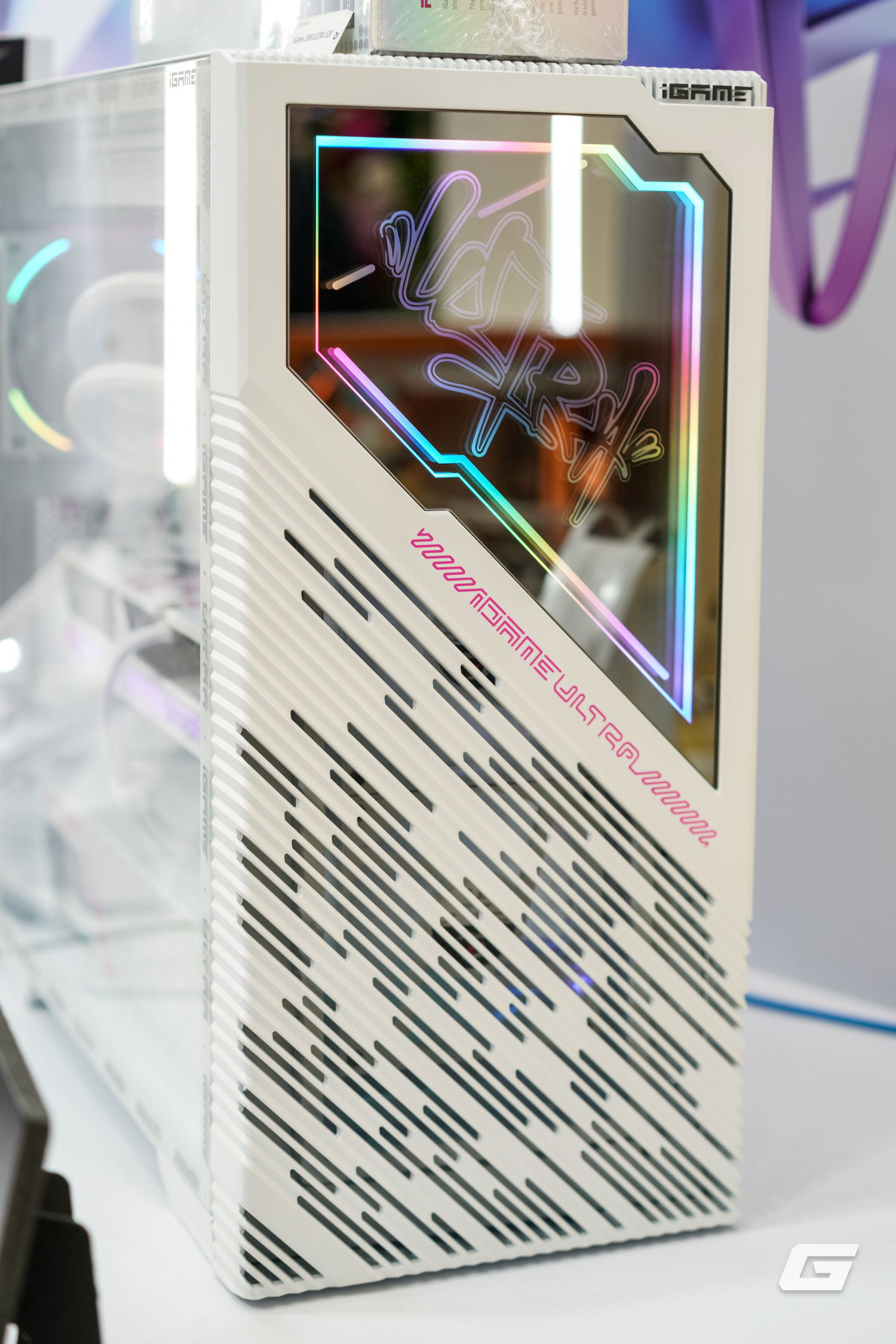 COLORFUL mang loạt sản phẩm mới tới Computex 2025: Từ PC chơi game cao cấp đến laptop hiệu năng cao, thiết kế lấy cảm hứng từ mèo- Ảnh 4. COLORFUL mang loạt sản phẩm mới tới Computex 2025: Từ PC chơi game cao cấp đến laptop hiệu năng cao, thiết kế lấy cảm hứng từ mèo- Ảnh 4.