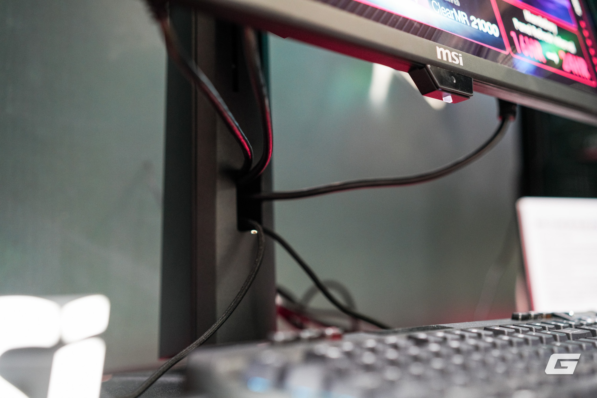 Computex 2025: MSI đột phá ranh giới công nghệ với màn hình OLED 500 Hz không lo burn-in và case máy tính với vẻ đẹp hiếm có- Ảnh 5.