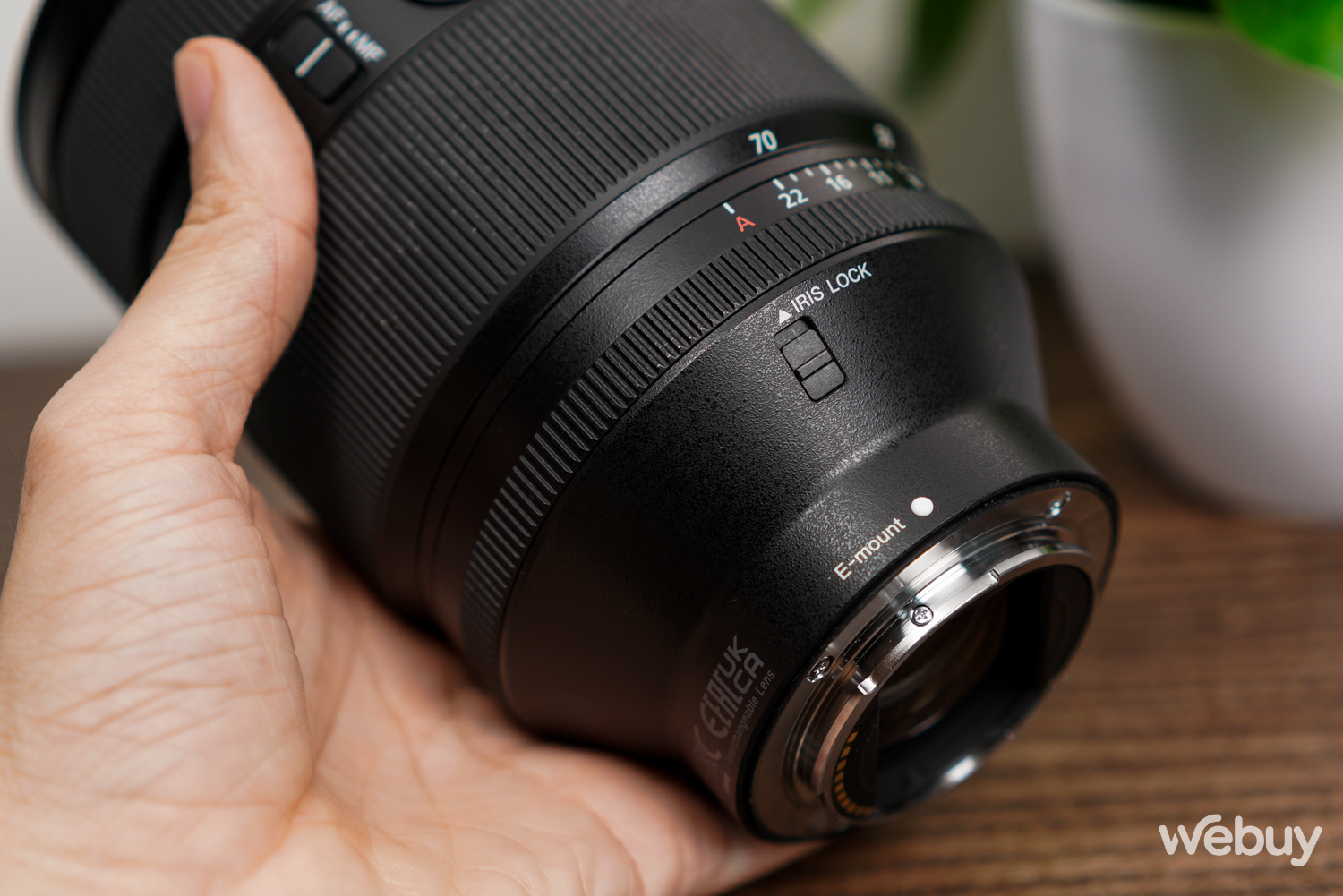 Ống kính Sony FE 28-70mm - Ảnh 2 Ống kính Sony FE 28-70mm - Ảnh 2