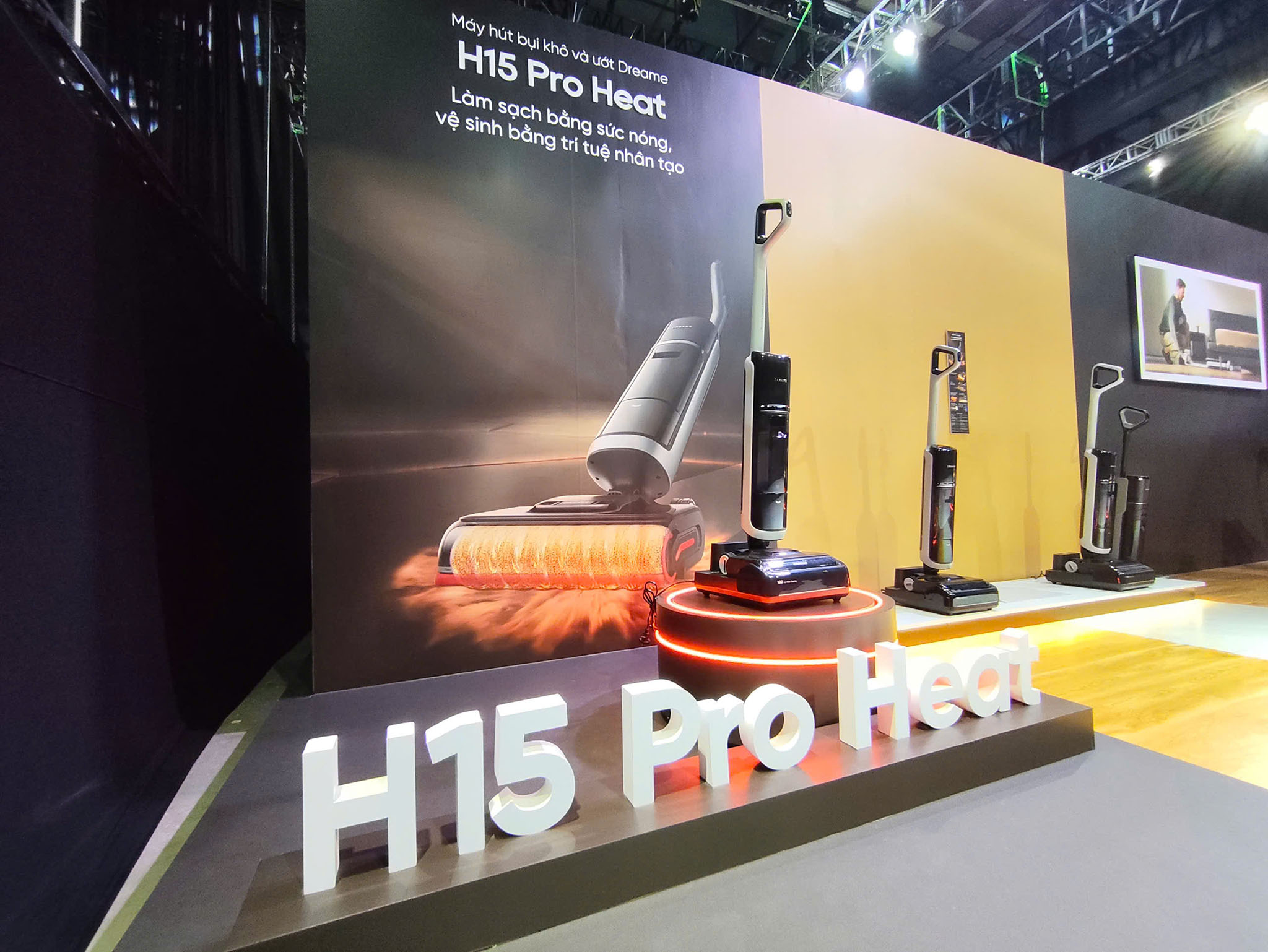 Xuất hiện robot hút bụi giá tận... 50 triệu đồng: Loạt công nghệ chưa từng có- Ảnh 3. Xuất hiện robot hút bụi giá tận... 50 triệu đồng: Loạt công nghệ chưa từng có- Ảnh 3.