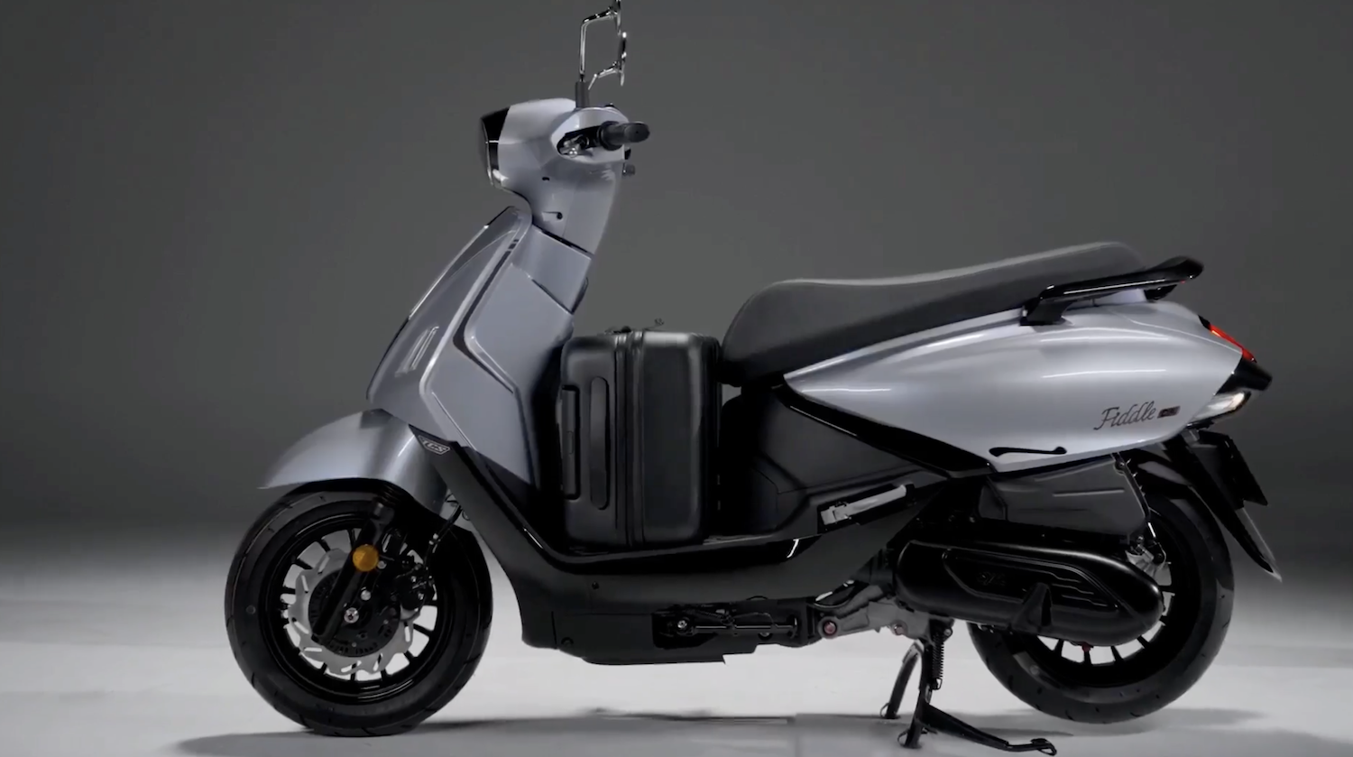 SYM ra mắt đồng thời 2 mẫu xe mới: Đối trọng đáng gờm của Honda SH Mode và Yamaha Grande- Ảnh 8. SYM ra mắt đồng thời 2 mẫu xe mới: Đối trọng đáng gờm của Honda SH Mode và Yamaha Grande- Ảnh 8.