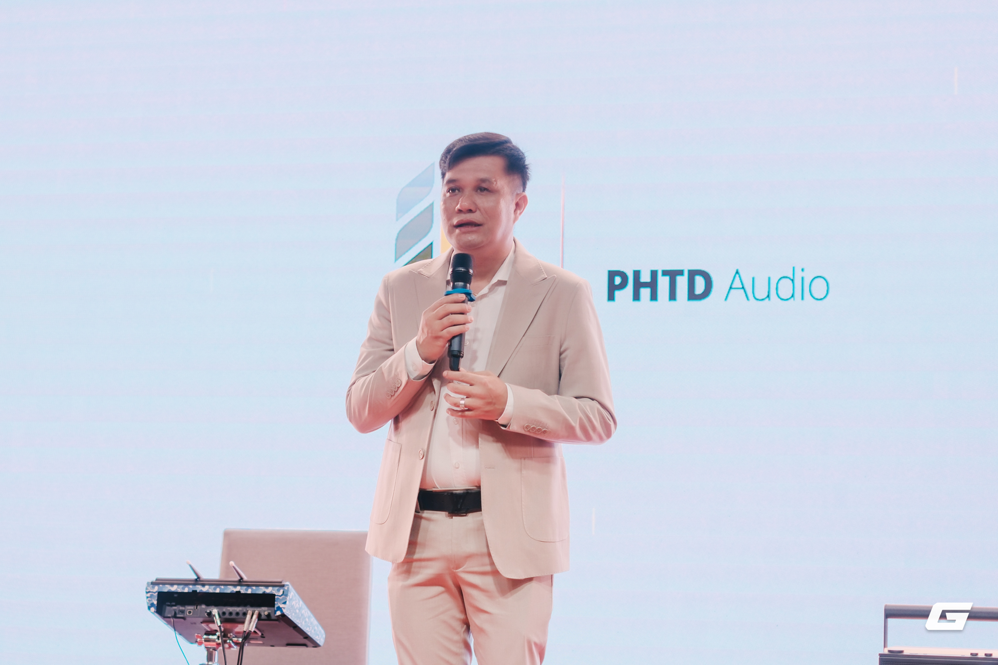 PHTD Audio phân phối bốn thương hiệu âm thanh nổi tiếng thế giới tại Việt Nam: Chiếm spotlight là Fender với loạt sản phẩm loa và tai nghe PHTD Audio phân phối bốn thương hiệu âm thanh nổi tiếng thế giới tại Việt Nam: Chiếm spotlight là Fender với loạt sản phẩm loa và tai nghe
