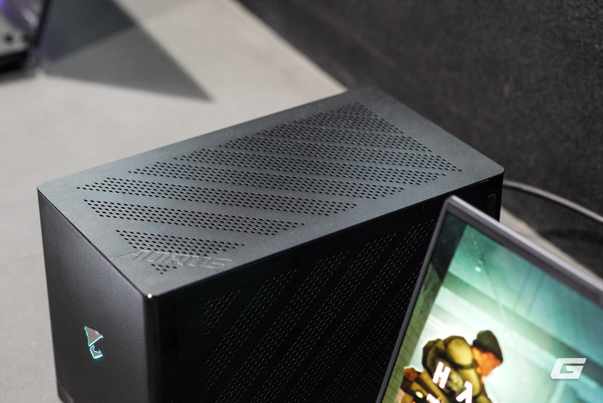 Gigabyte đem tới Computex 2025 màn hình QD-OLED 500Hz "nhanh nhất Thế giới", cùng AI Box sử dụng NVIDIA RTX 5090- Ảnh 19. Gigabyte đem tới Computex 2025 màn hình QD-OLED 500Hz "nhanh nhất Thế giới", cùng AI Box sử dụng NVIDIA RTX 5090- Ảnh 19.