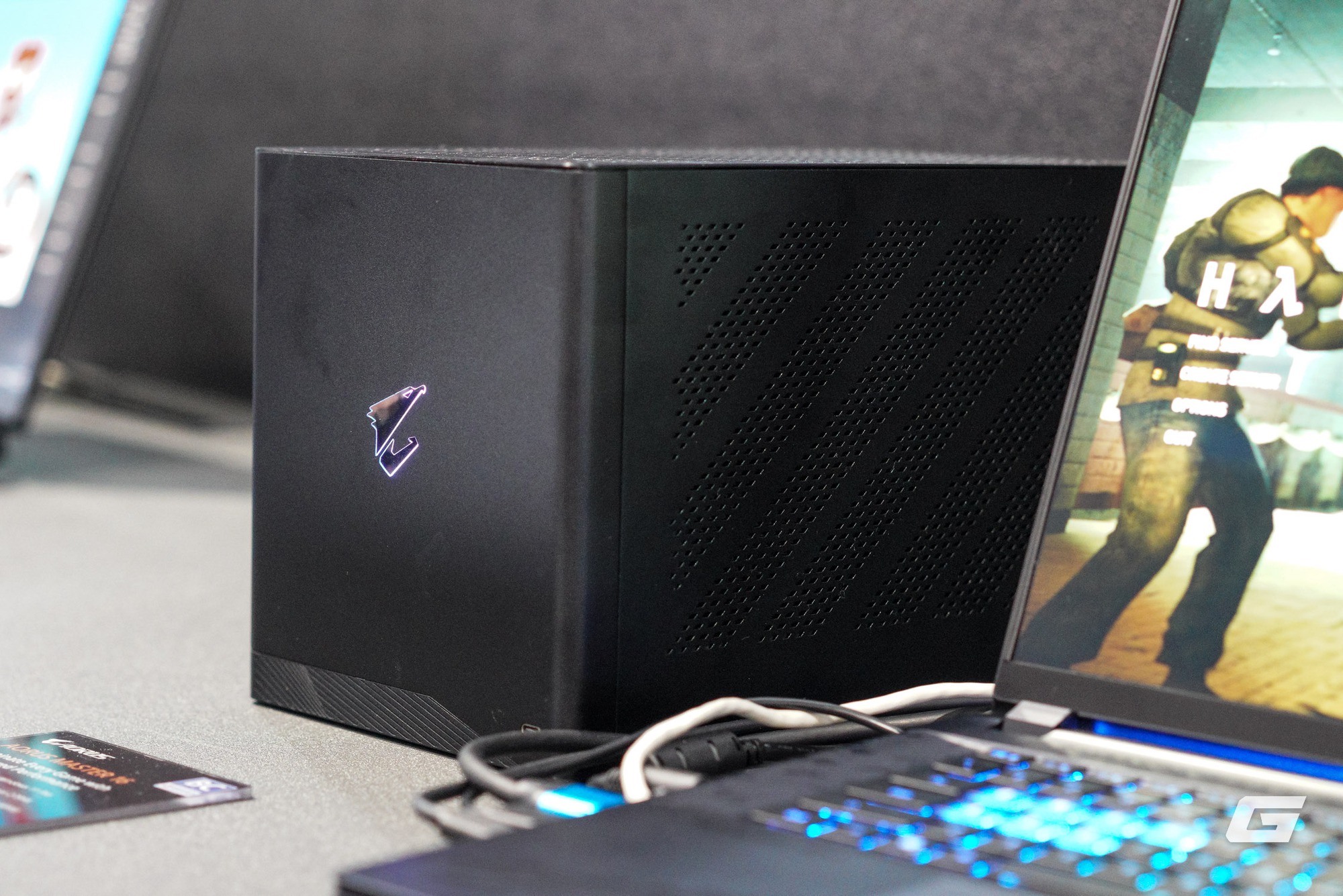 Gigabyte đem tới Computex 2025 màn hình QD-OLED 500Hz "nhanh nhất Thế giới", cùng AI Box sử dụng NVIDIA RTX 5090- Ảnh 18. Gigabyte đem tới Computex 2025 màn hình QD-OLED 500Hz "nhanh nhất Thế giới", cùng AI Box sử dụng NVIDIA RTX 5090- Ảnh 18.