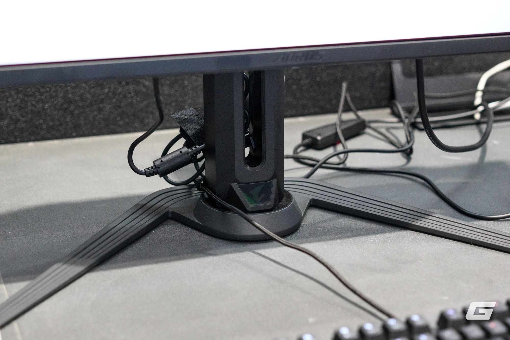 Gigabyte đem tới Computex 2025 màn hình QD-OLED 500Hz "nhanh nhất Thế giới", cùng AI Box sử dụng NVIDIA RTX 5090- Ảnh 4. Gigabyte đem tới Computex 2025 màn hình QD-OLED 500Hz "nhanh nhất Thế giới", cùng AI Box sử dụng NVIDIA RTX 5090- Ảnh 4.