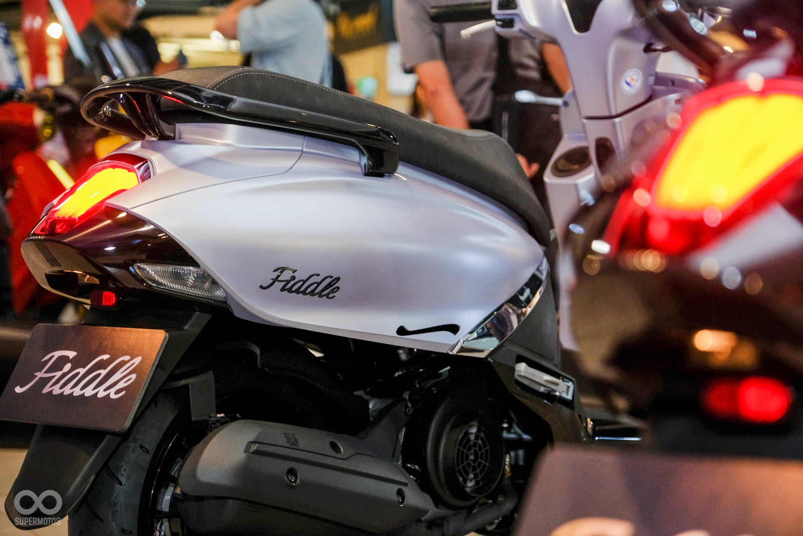 SYM ra mắt đồng thời 2 mẫu xe mới: Đối trọng đáng gờm của Honda SH Mode và Yamaha Grande- Ảnh 7. SYM ra mắt đồng thời 2 mẫu xe mới: Đối trọng đáng gờm của Honda SH Mode và Yamaha Grande- Ảnh 7.