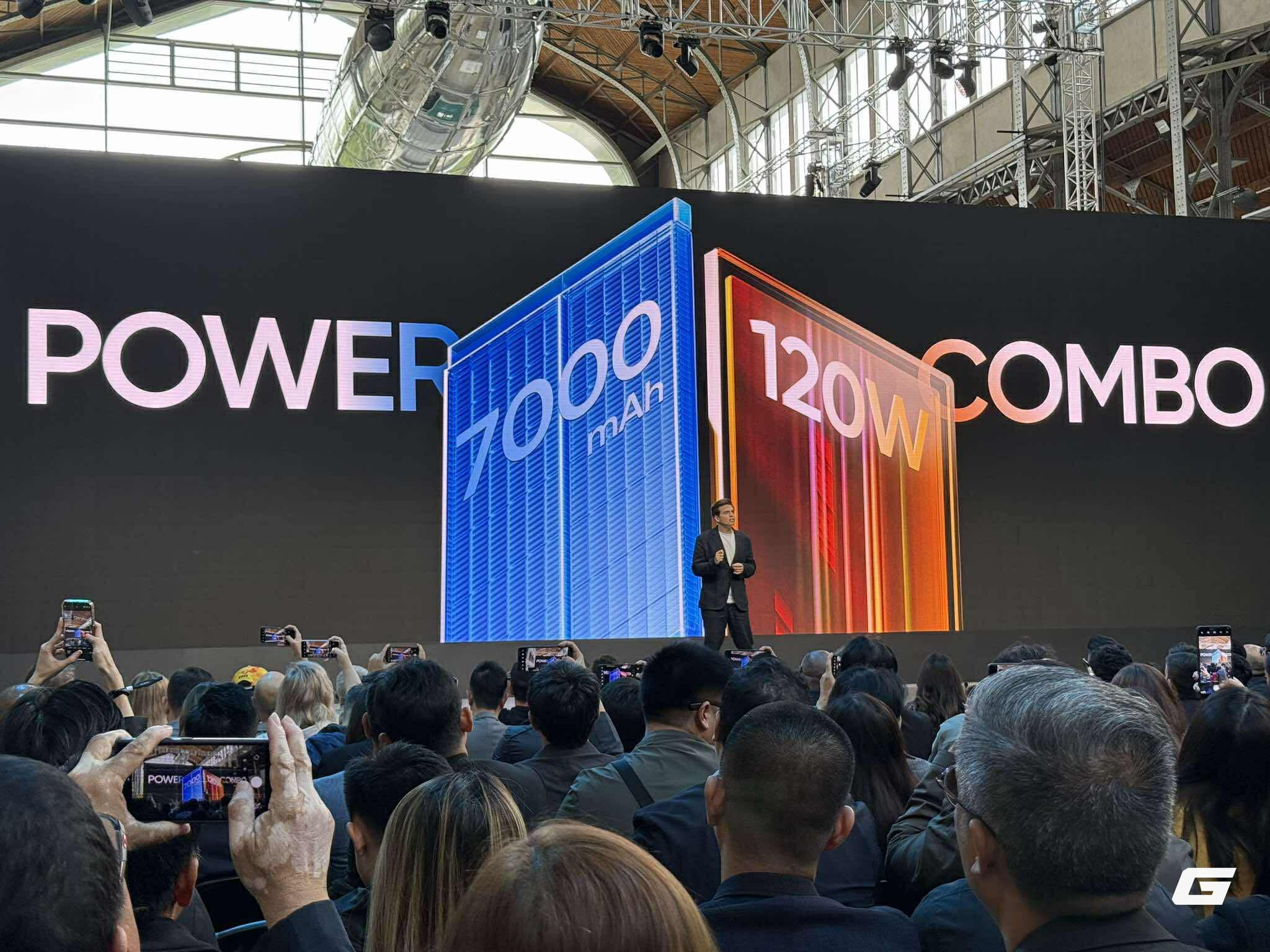 realme GT 7 ra mắt: Đây mới là "flagship killer" với hiệu năng mạnh, pin khủng, lại còn có cả phiên bản Aston Martin Formula One™ Team cực chất cho hội mê tốc độ- Ảnh 3.