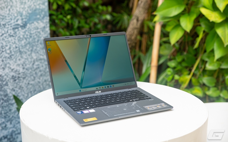 Cận cảnh ASUS Vivobook S14/S16 mới: Mỏng nhẹ cao cấp hơn, hiệu năng được tăng cường, giá từ hấp dẫn- Ảnh 1. Cận cảnh ASUS Vivobook S14/S16 mới: Mỏng nhẹ cao cấp hơn, hiệu năng được tăng cường, giá từ hấp dẫn- Ảnh 1.