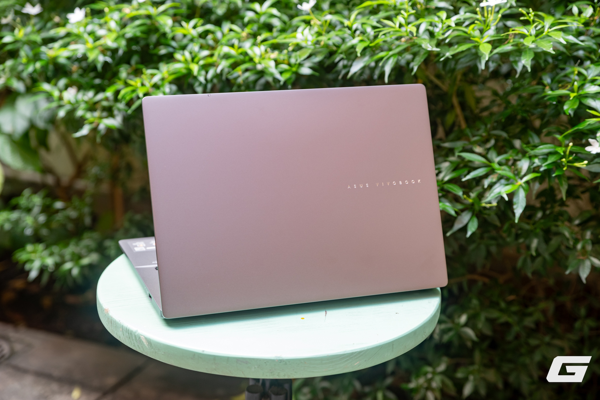 Cận cảnh ASUS Vivobook S14/S16 mới: Mỏng nhẹ cao cấp hơn, hiệu năng được tăng cường, giá từ hấp dẫn- Ảnh 3. Cận cảnh ASUS Vivobook S14/S16 mới: Mỏng nhẹ cao cấp hơn, hiệu năng được tăng cường, giá từ hấp dẫn- Ảnh 3.