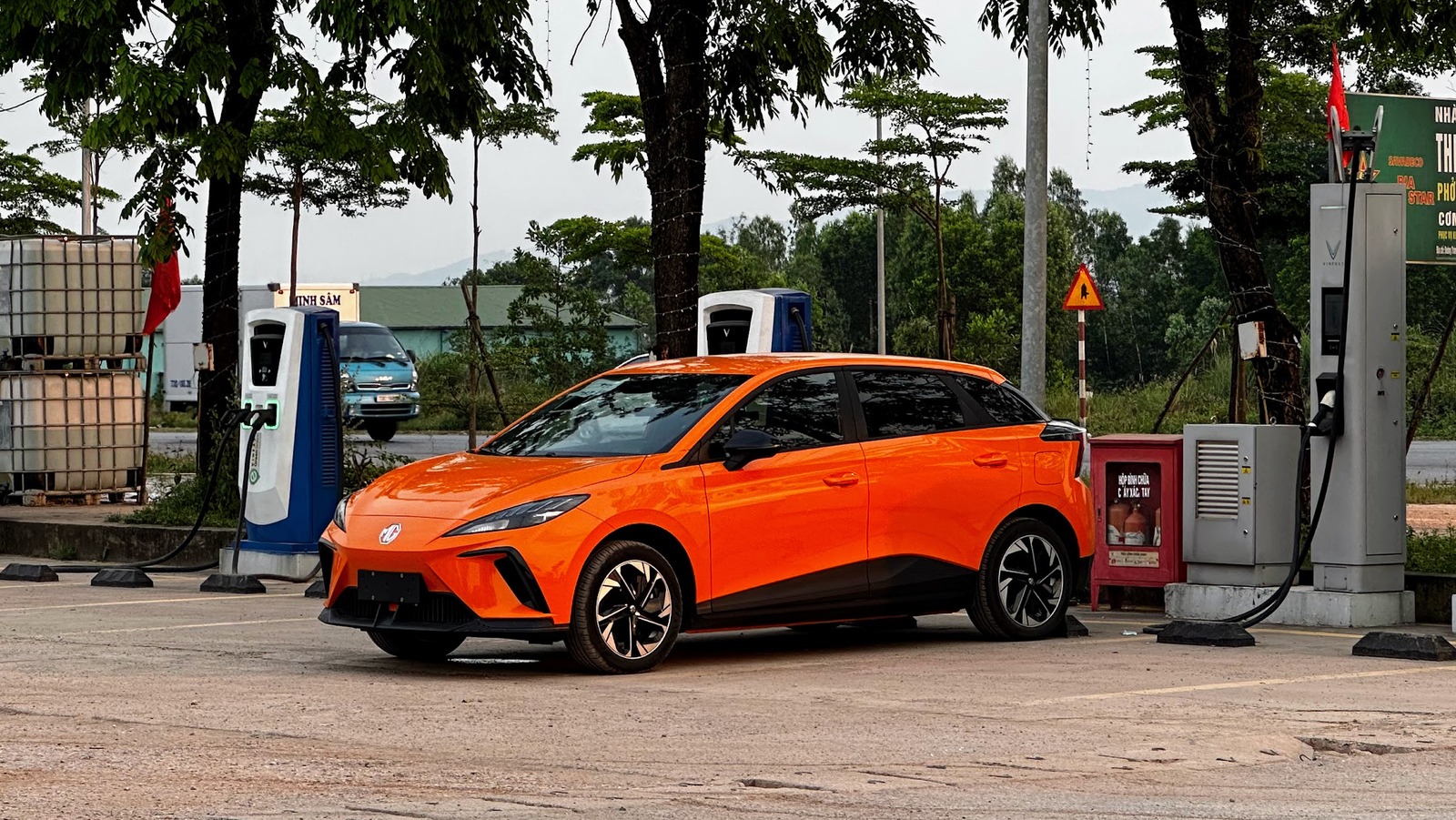 Trải nghiệm MG4 hơn 4.000 km, chủ diễn đàn VOZ chia sẻ: Lái ‘ngon’ nhưng khó để bán chạy, bị hãng ngó lơ hoàn toàn- Ảnh 2.