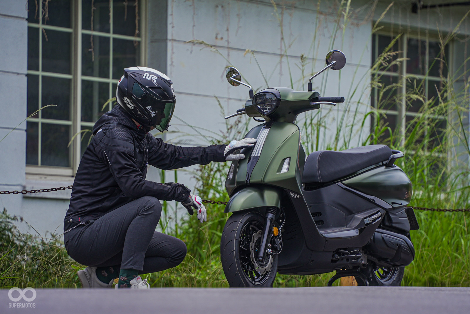 Cận cảnh mẫu xe tay ga 158cc của SYM: "Đẹp như xe Châu Âu", thực dụng như Honda- Ảnh 11. Cận cảnh mẫu xe tay ga 158cc của SYM: "Đẹp như xe Châu Âu", thực dụng như Honda- Ảnh 11.