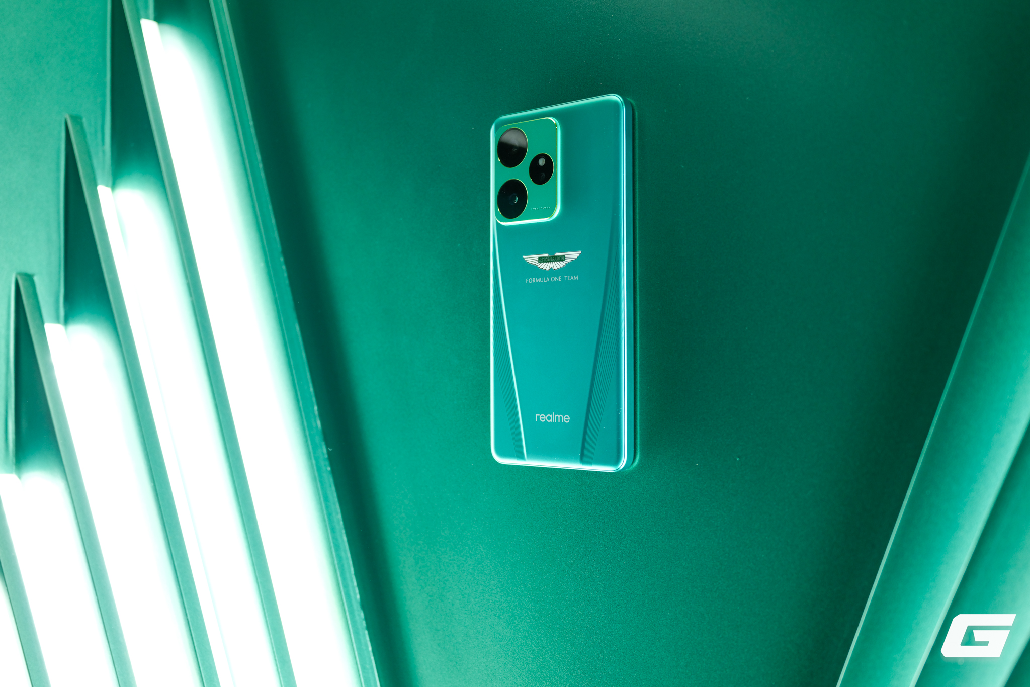 realme ra mắt điện thoại dành riêng cho hội đam mê tốc độ: Thiết kế vừa đẹp, vừa mạnh lại còn pin trâu, bảo sao ai cũng muốn mua!- Ảnh 8.
