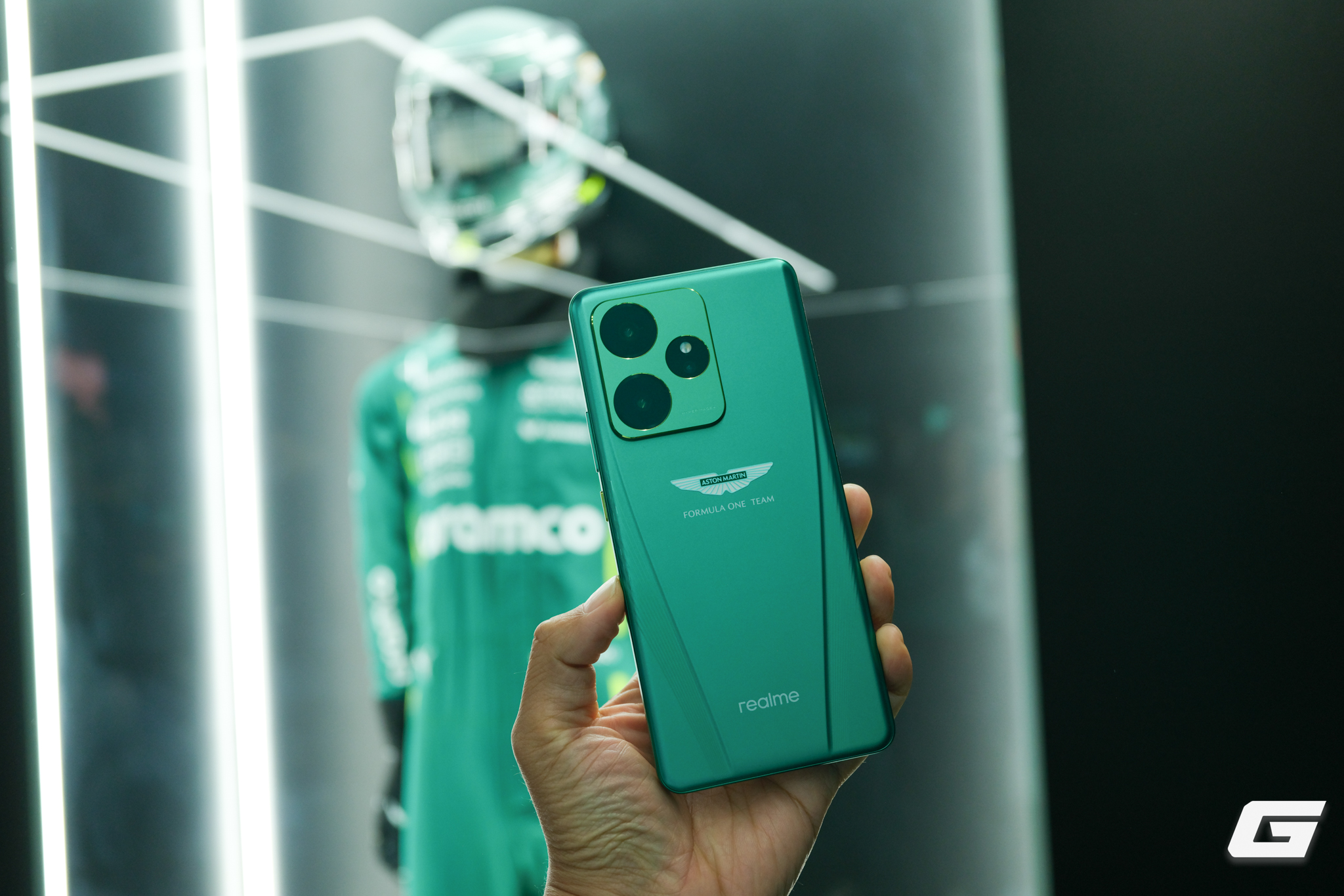 realme ra mắt điện thoại dành riêng cho hội đam mê tốc độ: Thiết kế vừa đẹp, vừa mạnh lại còn pin trâu, bảo sao ai cũng muốn mua!- Ảnh 16.