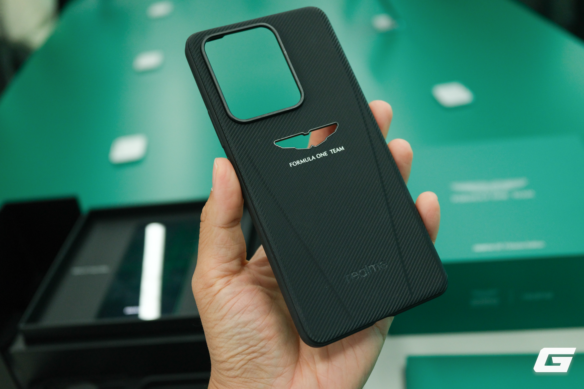realme ra mắt điện thoại dành riêng cho hội đam mê tốc độ: Thiết kế vừa đẹp, vừa mạnh lại còn pin trâu, bảo sao ai cũng muốn mua!- Ảnh 5. realme ra mắt điện thoại dành riêng cho hội đam mê tốc độ: Thiết kế vừa đẹp, vừa mạnh lại còn pin trâu, bảo sao ai cũng muốn mua!- Ảnh 5.