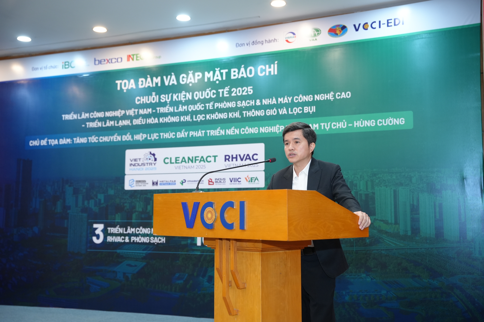 Nghị quyết 68 mở ra điểm đột phá chưa từng có ở Việt Nam: “VinGroup, Hòa Phát, FPT chính là ví dụ”- Ảnh 2.