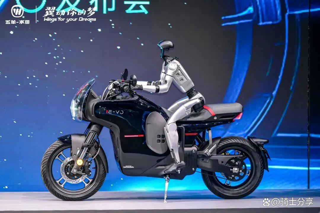 Honda chính thức ra mắt mẫu xe máy điện công suất lớn, công nghệ như ô tô, có giá hơn 100 triệu đồng!- Ảnh 2. Honda chính thức ra mắt mẫu xe máy điện công suất lớn, công nghệ như ô tô, có giá hơn 100 triệu đồng!- Ảnh 2.