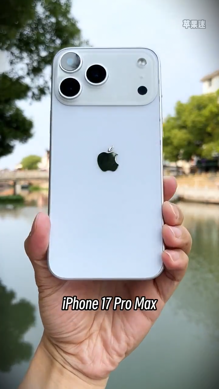 Cận cảnh thiết kế iPhone 17 Pro Max: Mẫu iPhone 